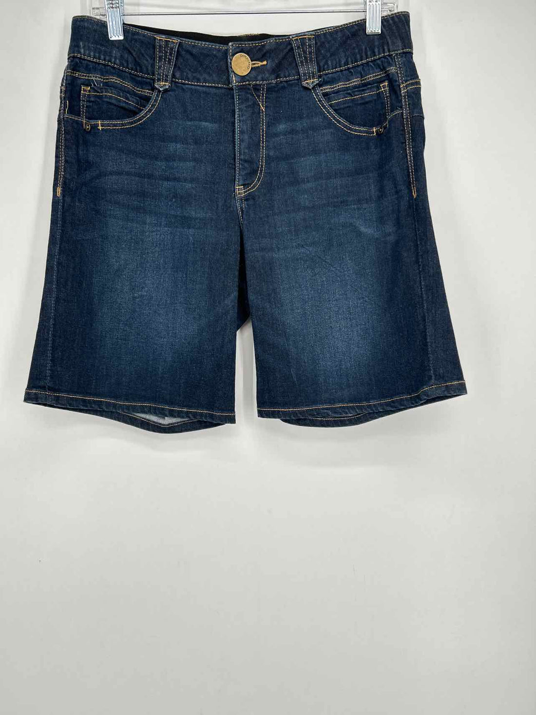 Democracy Size 8 Dark Wash Denim Shorts