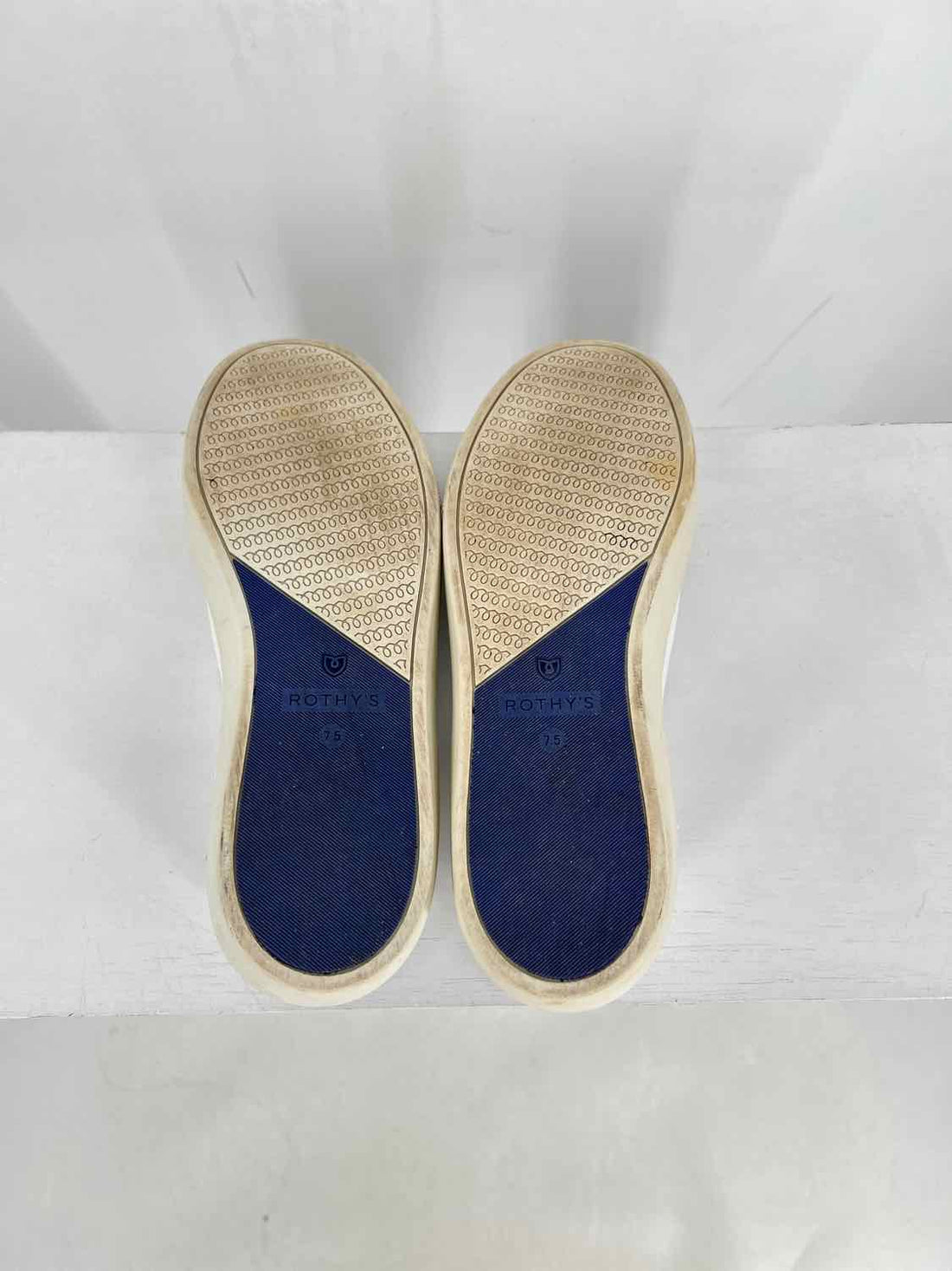 Rothys Women Size 7.5 White Sneakers