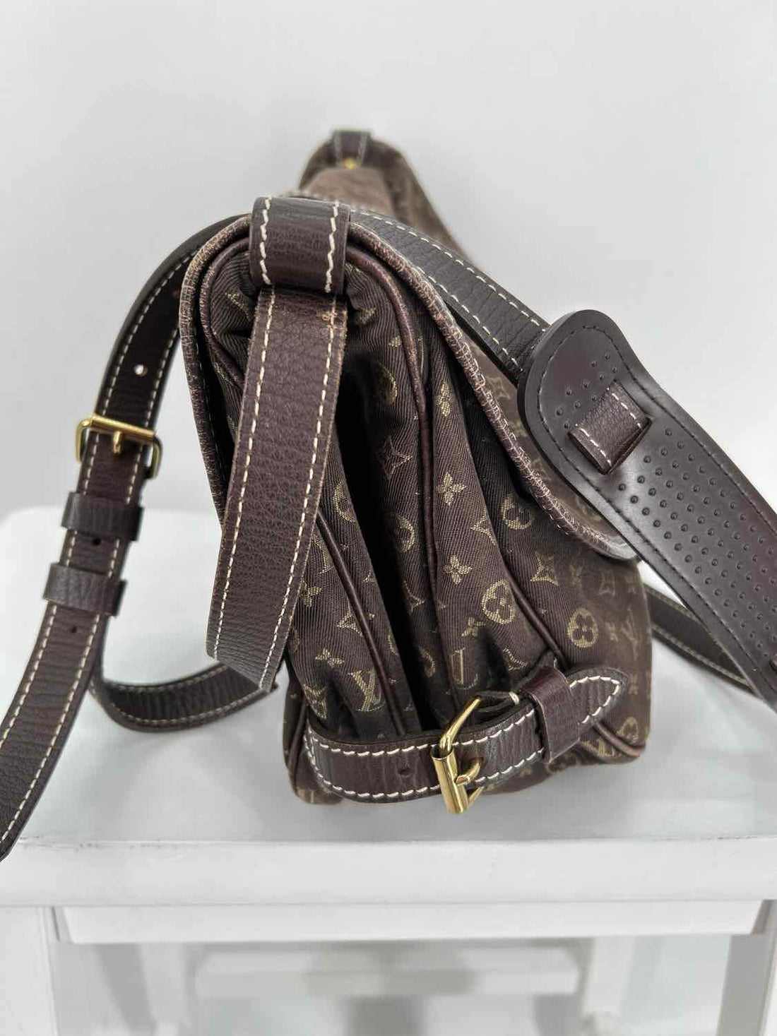 Louis Vuitton Brown Monogram Saumur 30 Canvas Crossbody