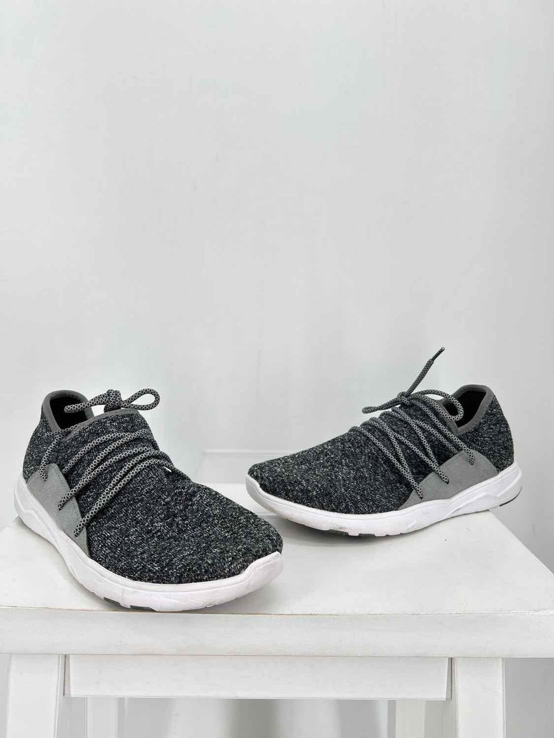 Vessi Women Size 10 Heathered Gray Sneakers