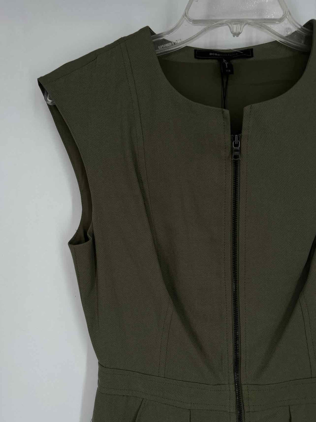 BCBGMaxazria Size XS Olive NWT Rompers