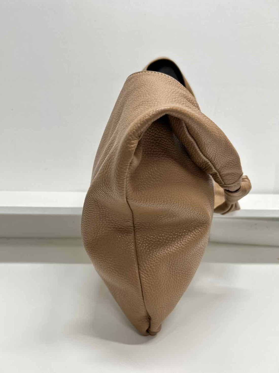 Cuir Veritable Tan Leather Like New Hobo