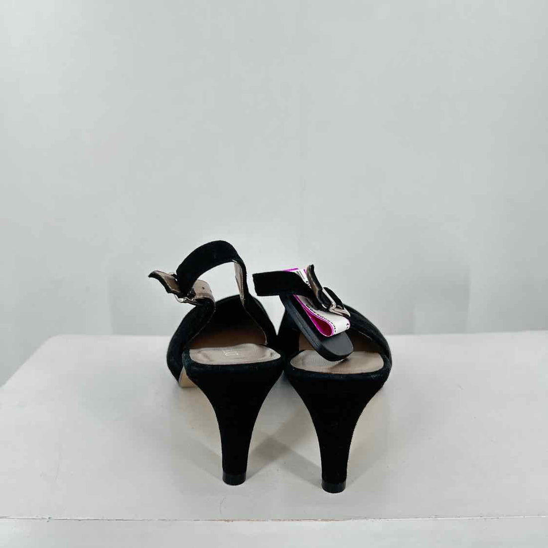 Divontesse Women Size 36 (5.5-6) Black Heels