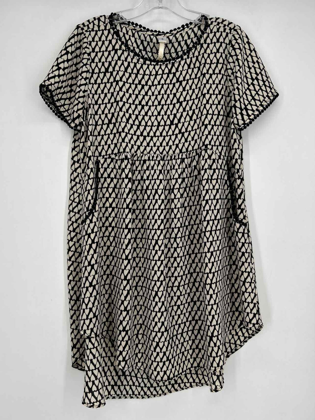 Uncle Frank Size S Cream & Black Dress