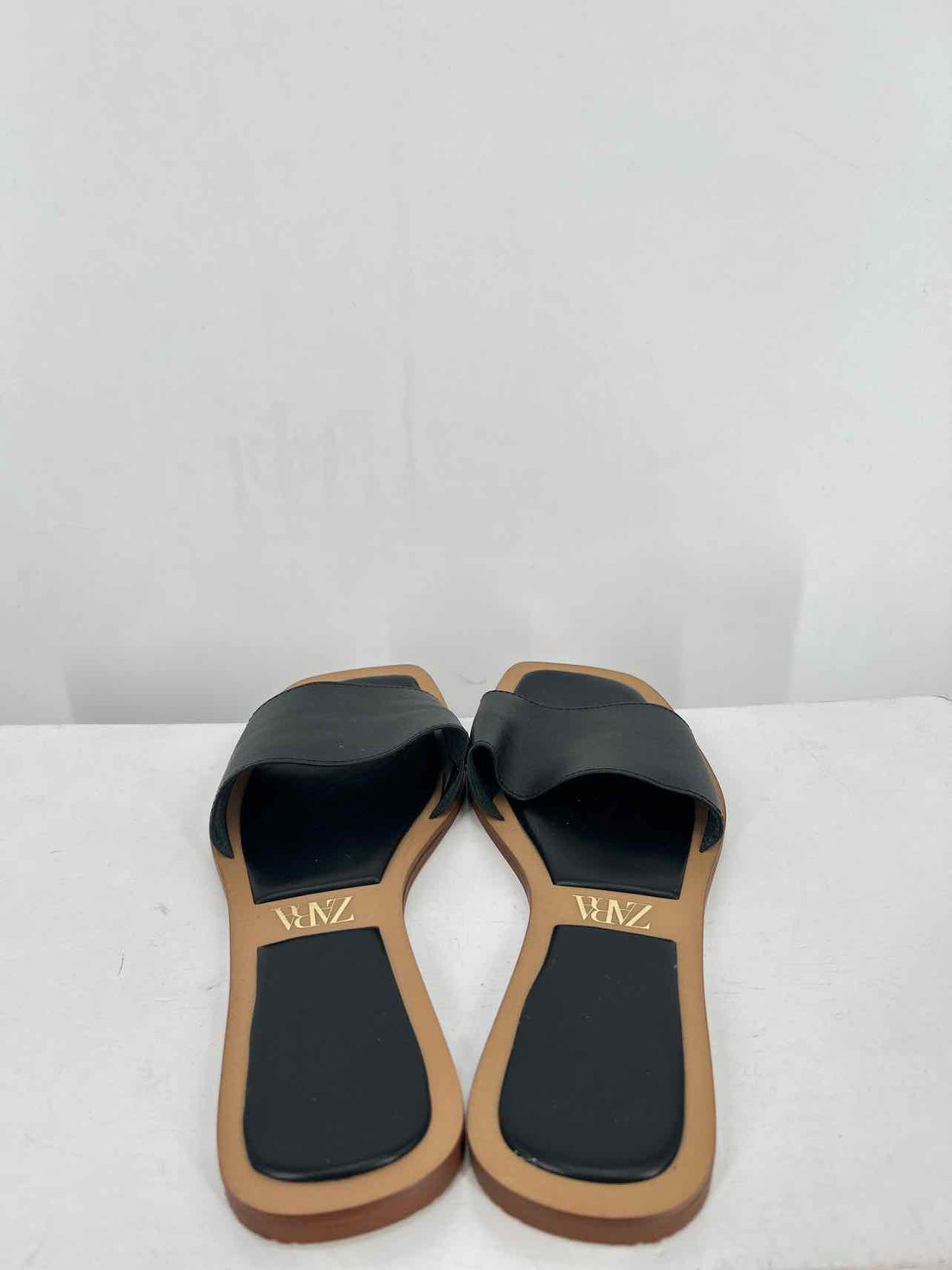 Zara Women Size 37 Black Sandals