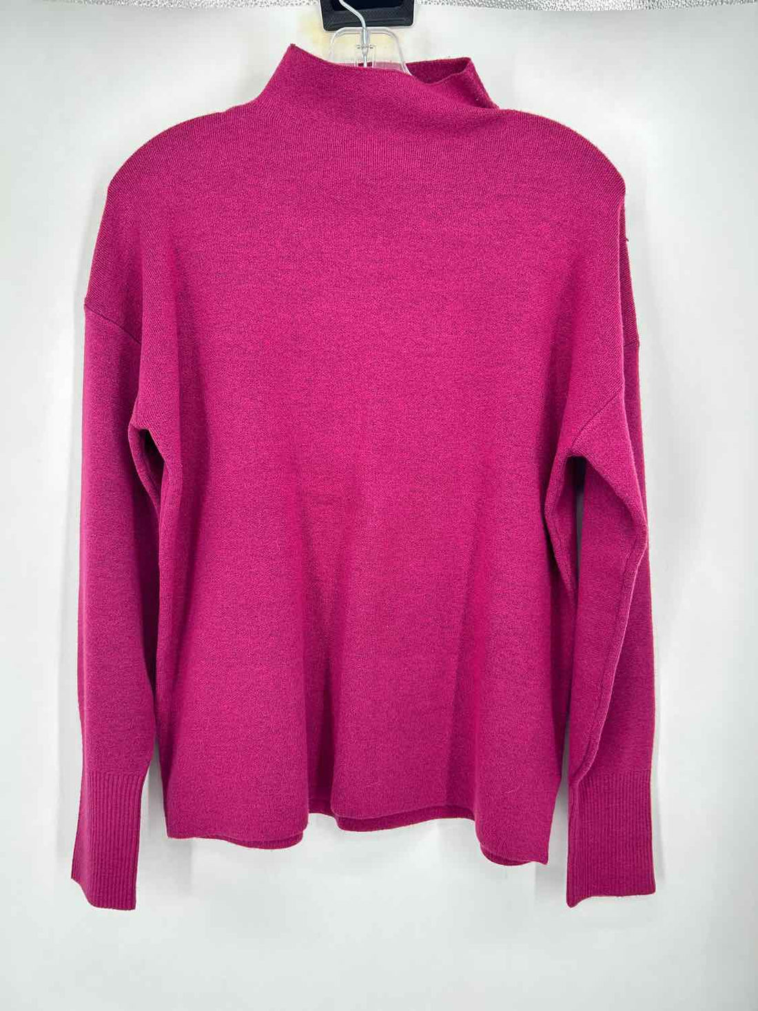 Tahari Size L Purple Sweater