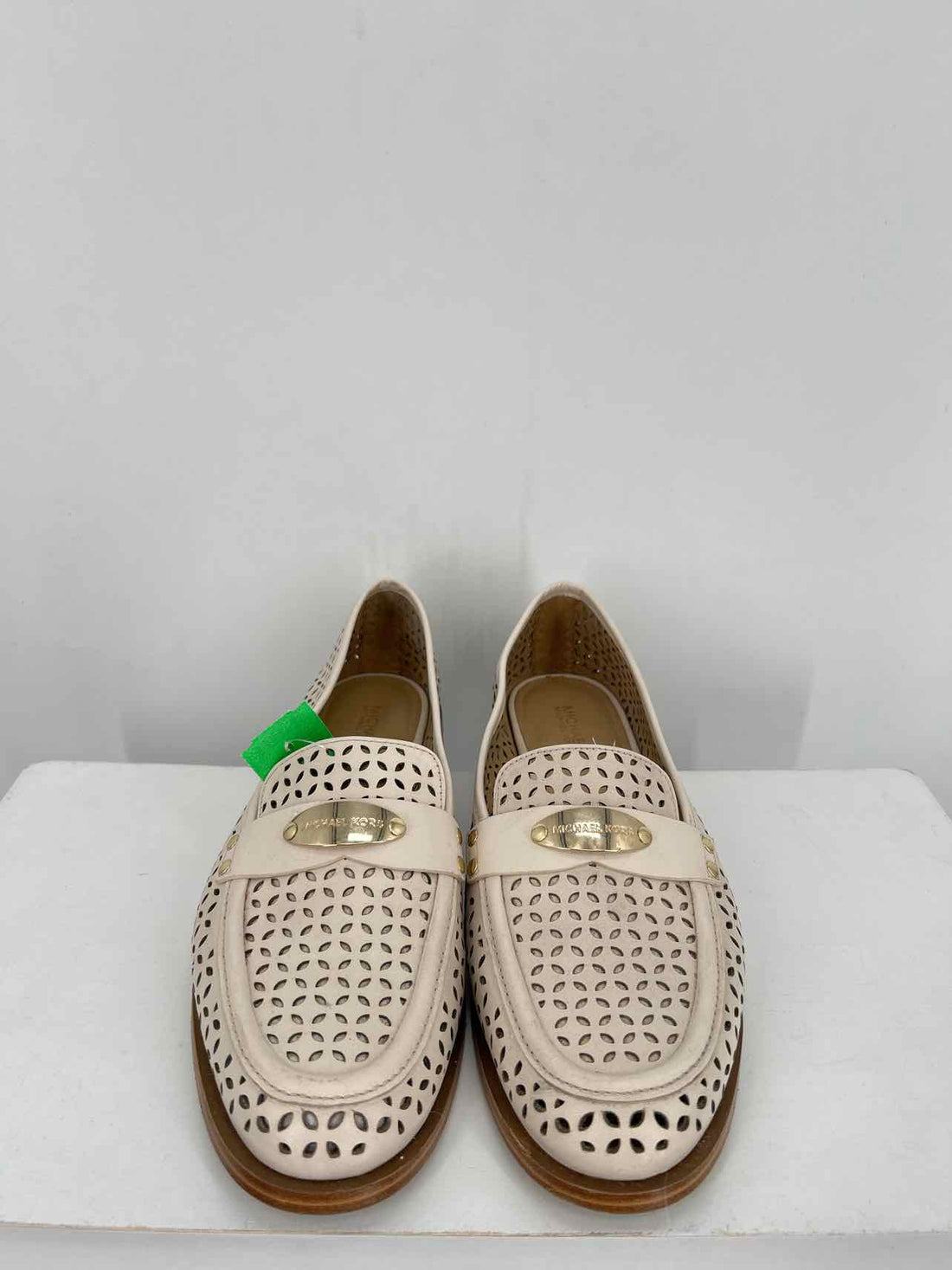 Michael Kors Women Size 9.5 Beige Loafers