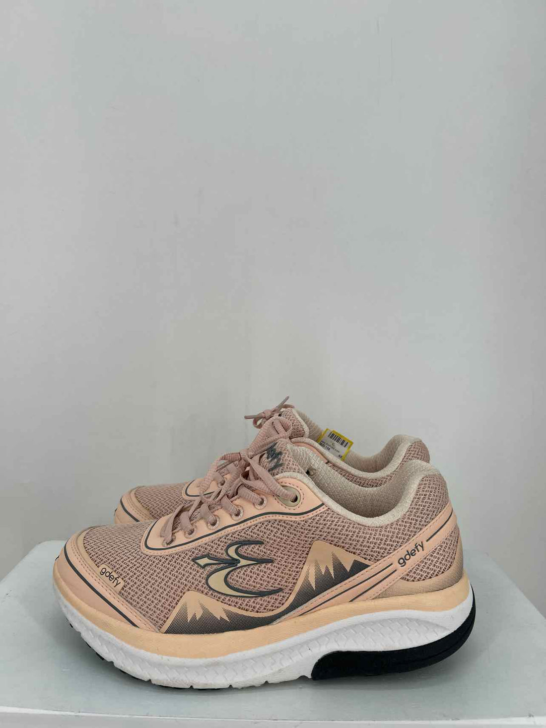 Gravity Defyer Women Size 9.5 Blush Sneakers