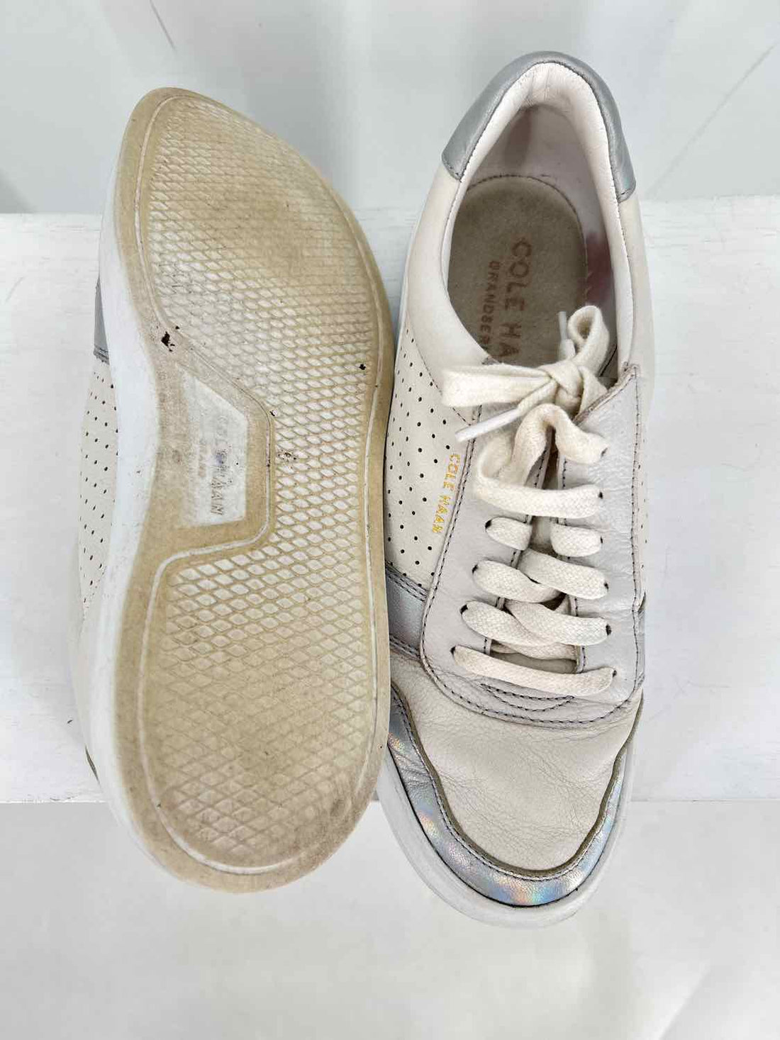 Cole Haan Women Size 8 Off White Chrome Sneakers