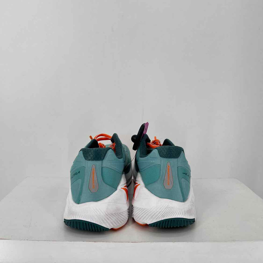 Altra Women Size 10.5 Turquoise & Orange Sneakers