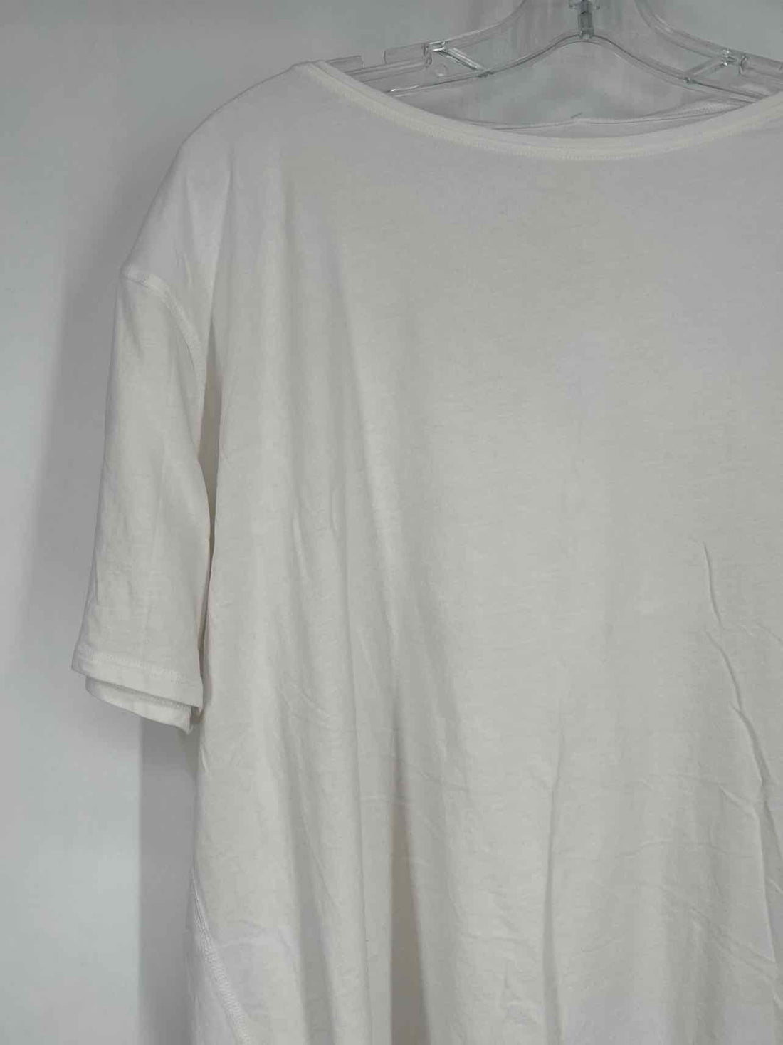 Lululemon Size M White Active Tops