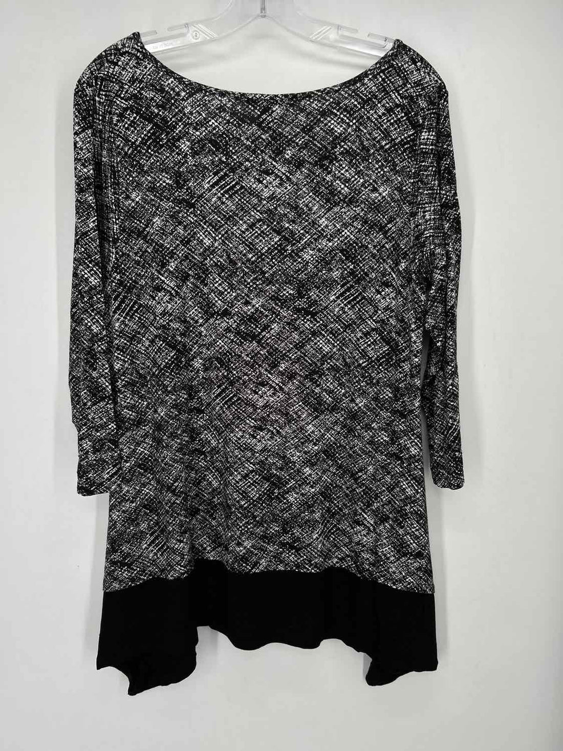 Chelsea & Theodore Size L Black & White NWT Long Sleeve