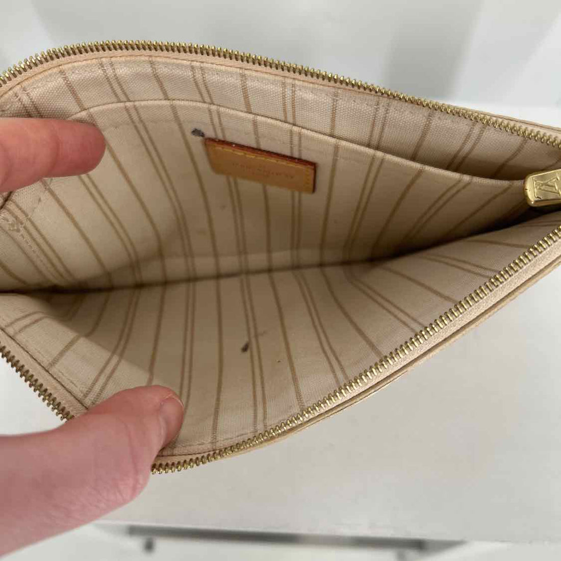Louis Vuitton Azur Damier Neverfull Pochette Like New LUXURY