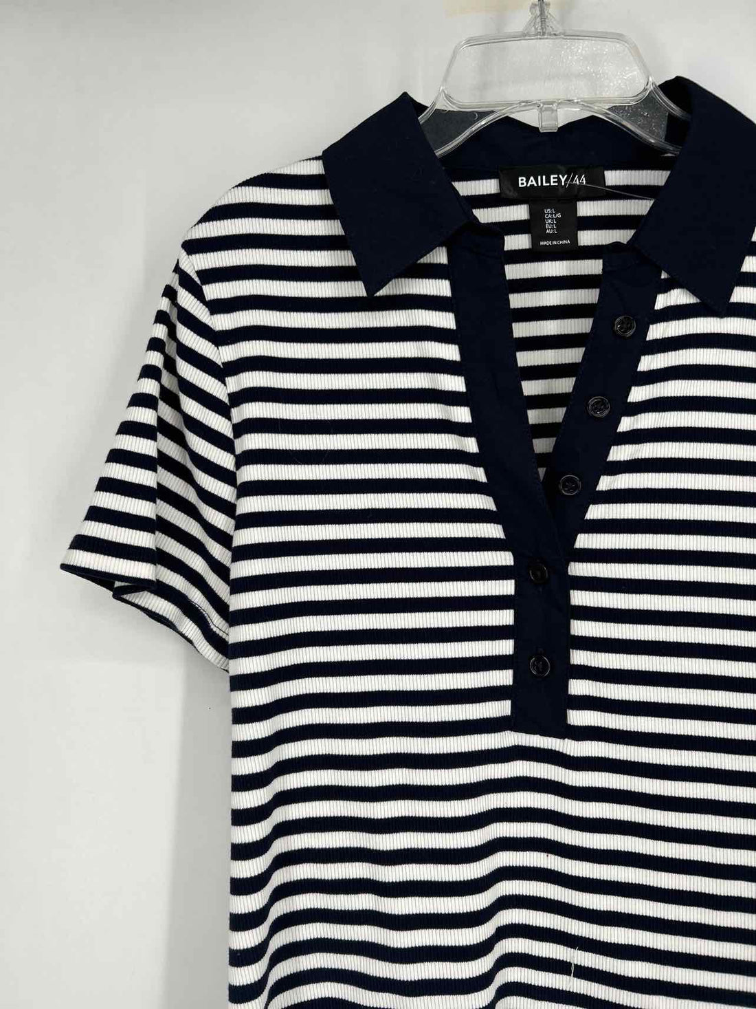 Bailey 44 Size L White & Navy Striped Short Sleeve