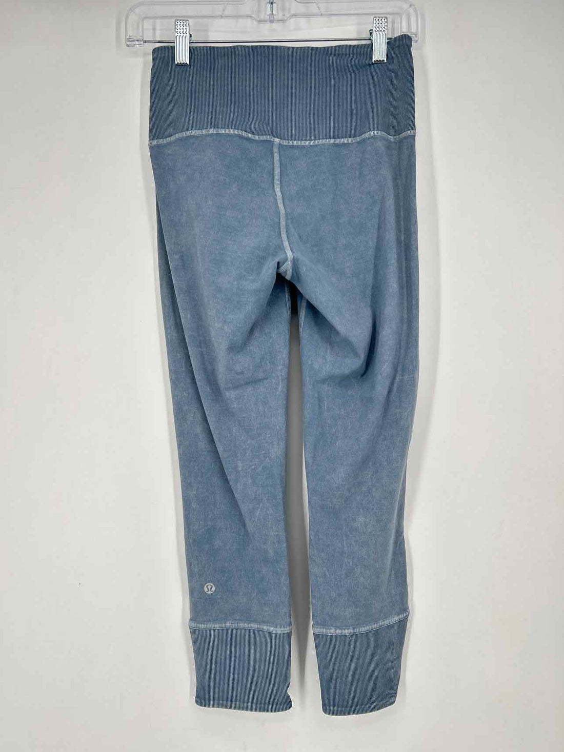 Lululemon Size 4 Dusty Blue Active Leggings