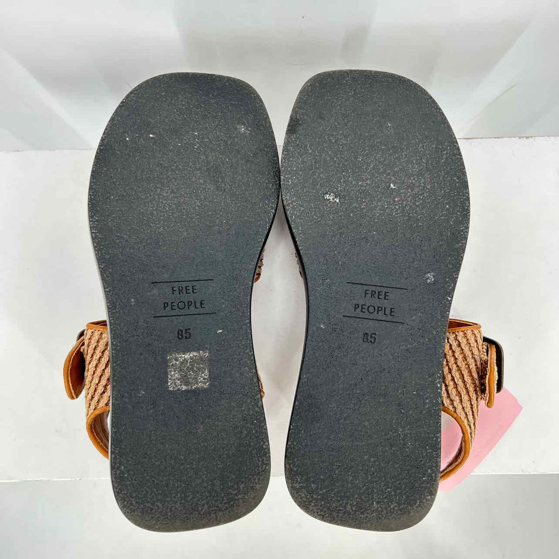 Free People Women Size 8.5 Natural Sandals