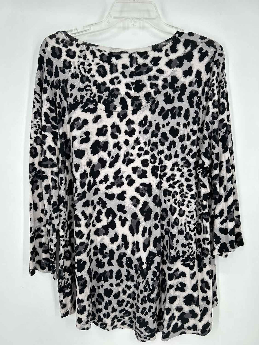JM Collection Size XL Gray Leopard Long Sleeve