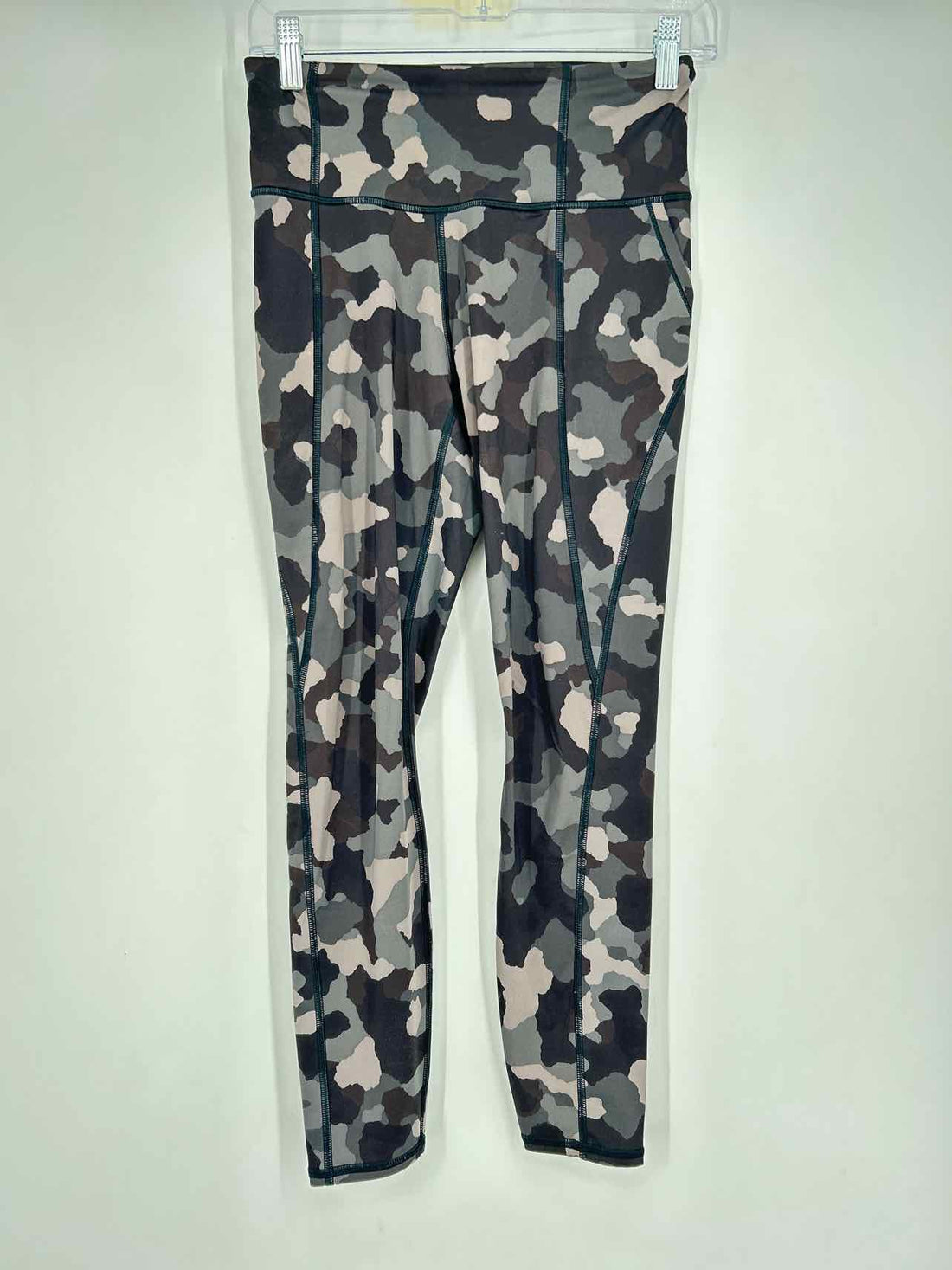 Athleta Size XS Gray Camo Active Leggings