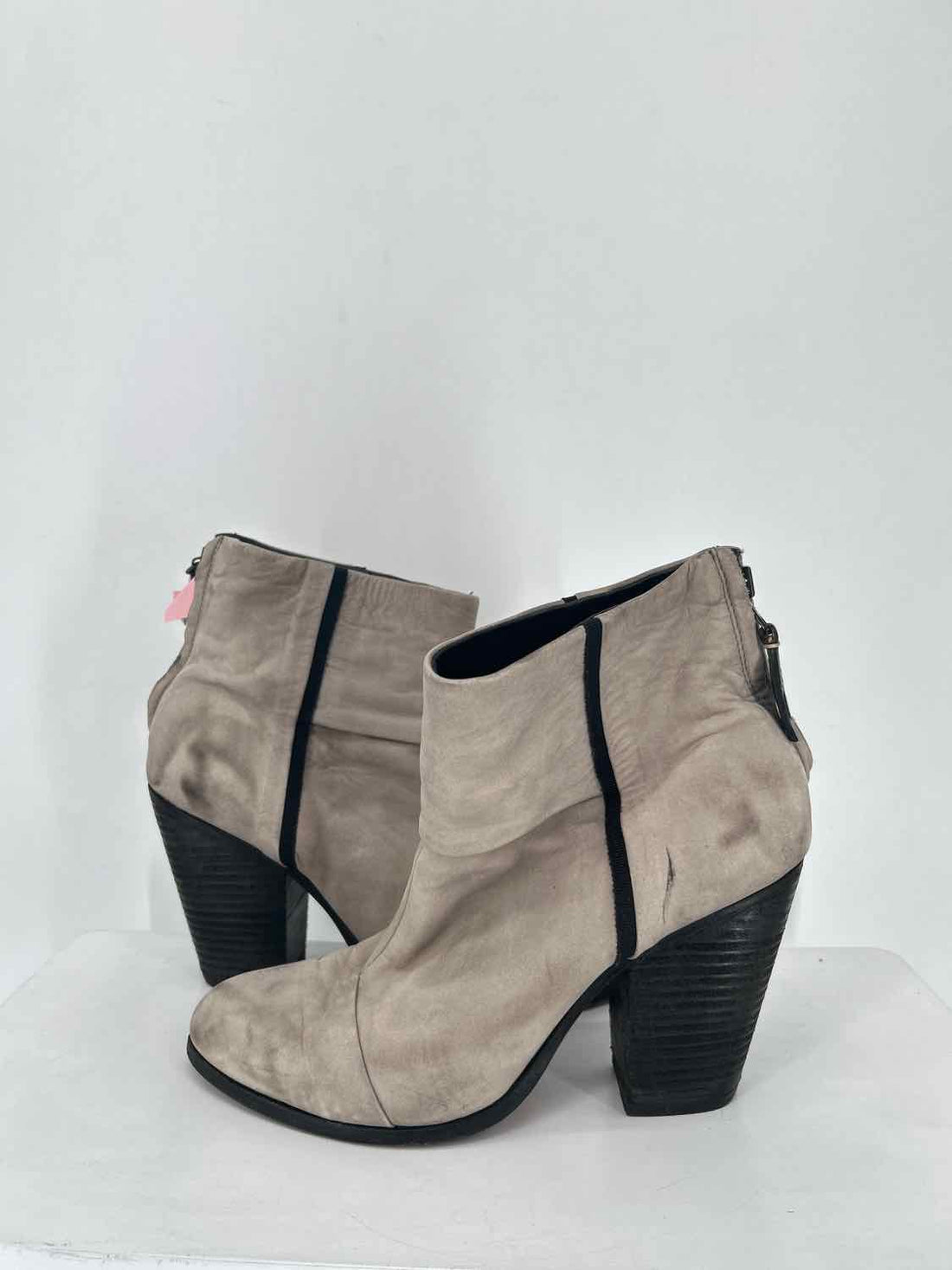 Rag & Bone Women Size 40 Light Grey Distressed Newbury Booties Ankle Boot