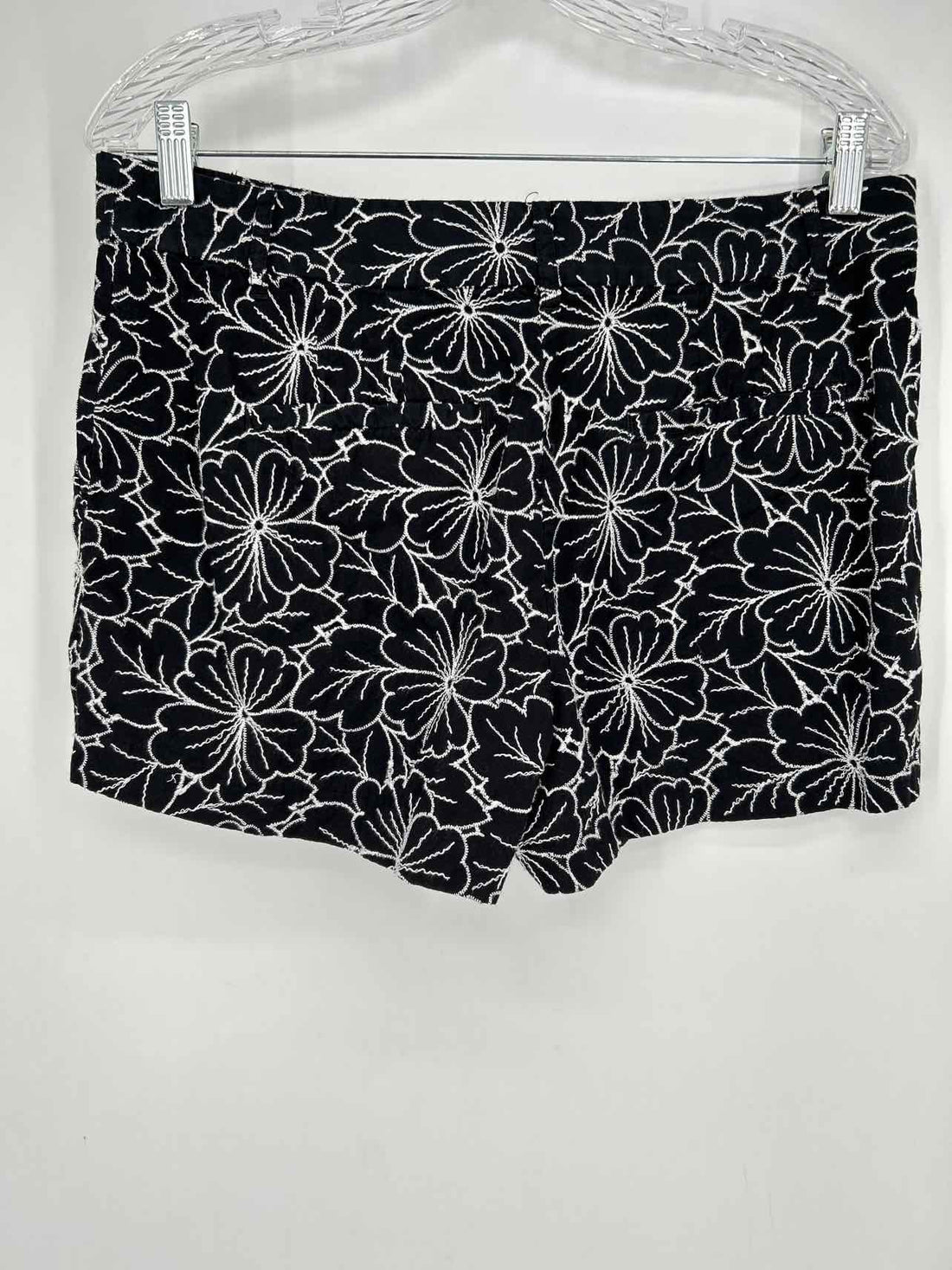 Loft Size 10/L Black & White Embroidered Multi-Piece Set
