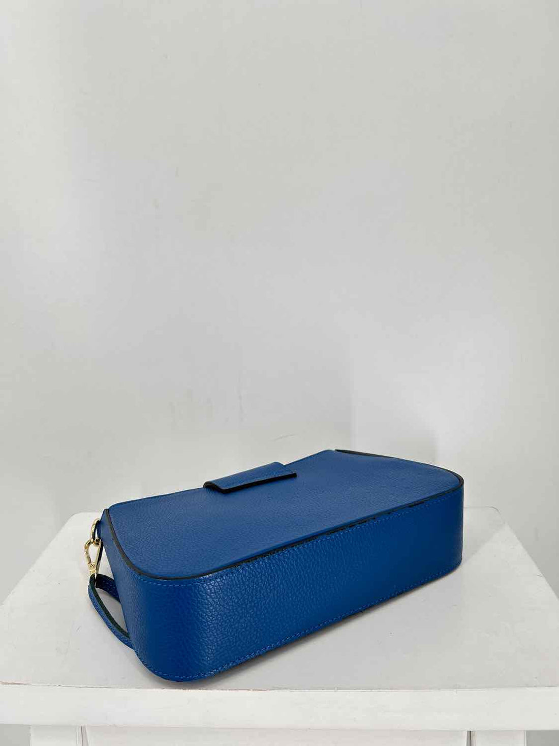 Uno Alla Volta Blue Pebbled Leather Shoulder