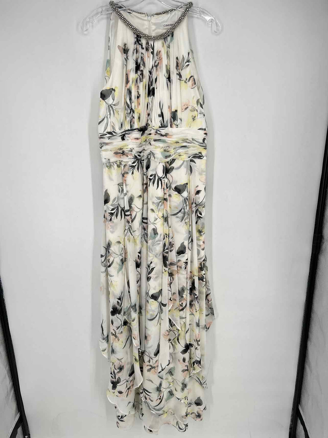 Calvin Klein Size M White Floral Sleeveless Maxi