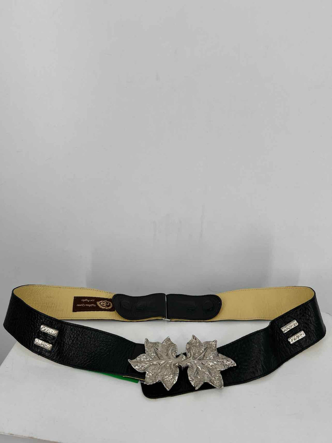 Valahian Queens Size L Leather Black & Silver Vintage Belts