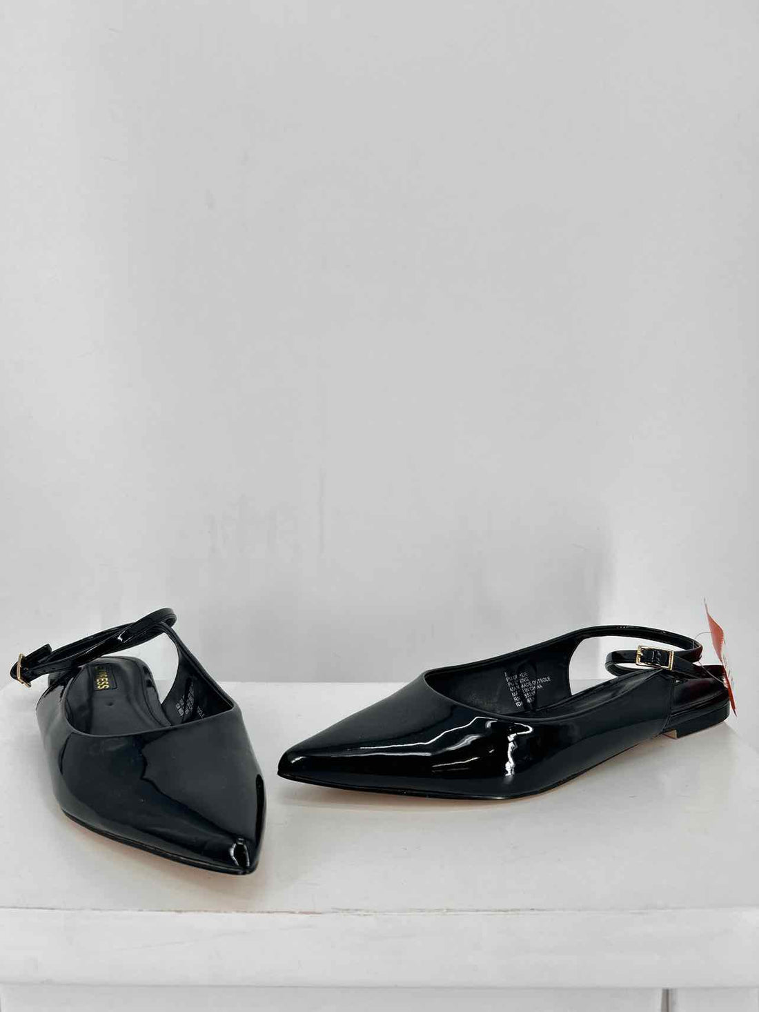 Express Women Size 7 Black Flats