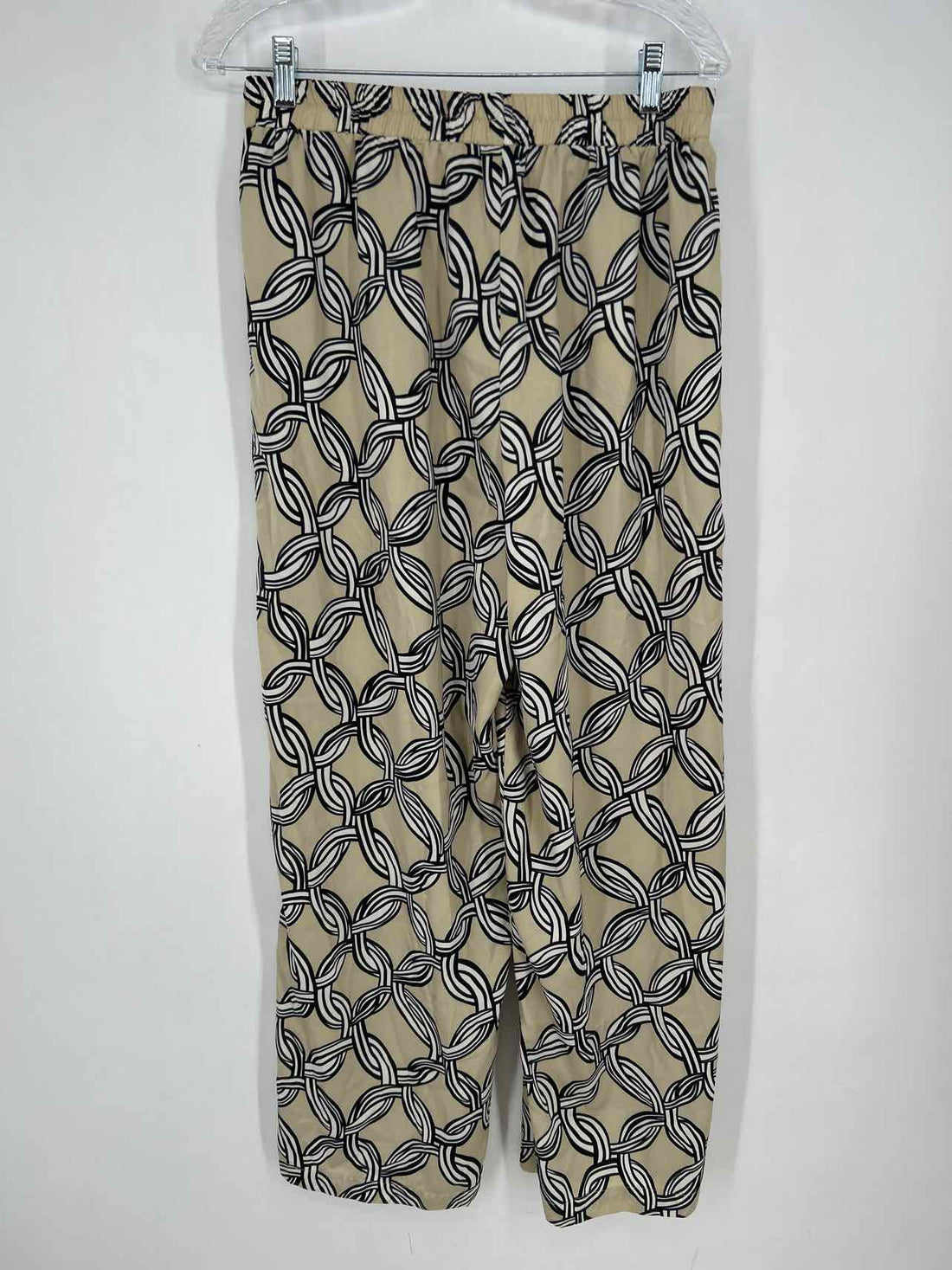 Modern Works Size L Beige Black & White Print Multi-Piece Set
