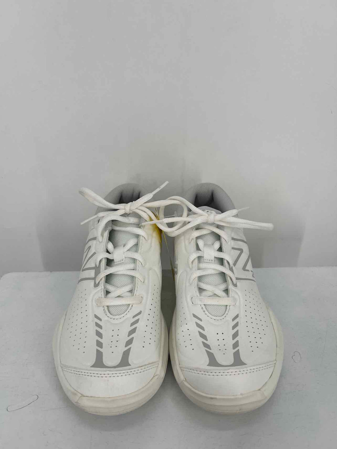 New Balance Women Size 7 White Sneakers