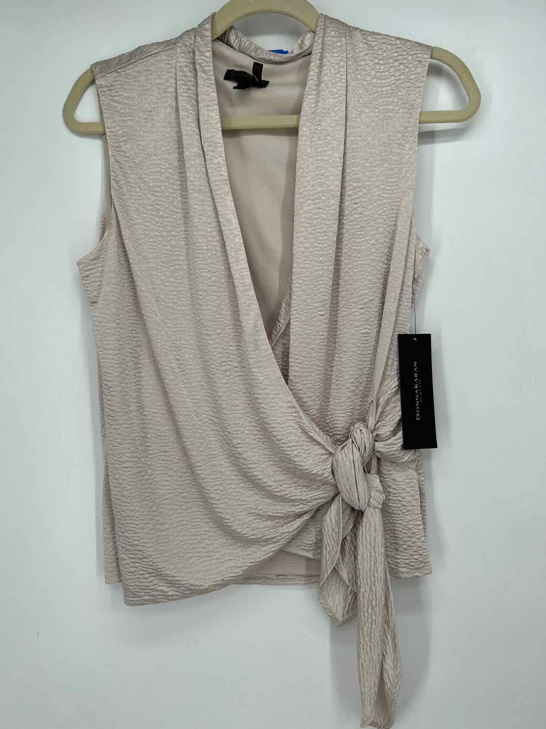 Donna Karan Size M Champagne Sleeveless