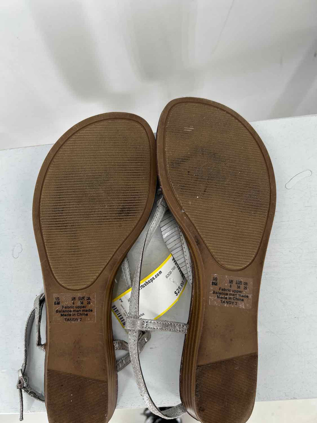 Carlos Women Size 8 Silver Sandals