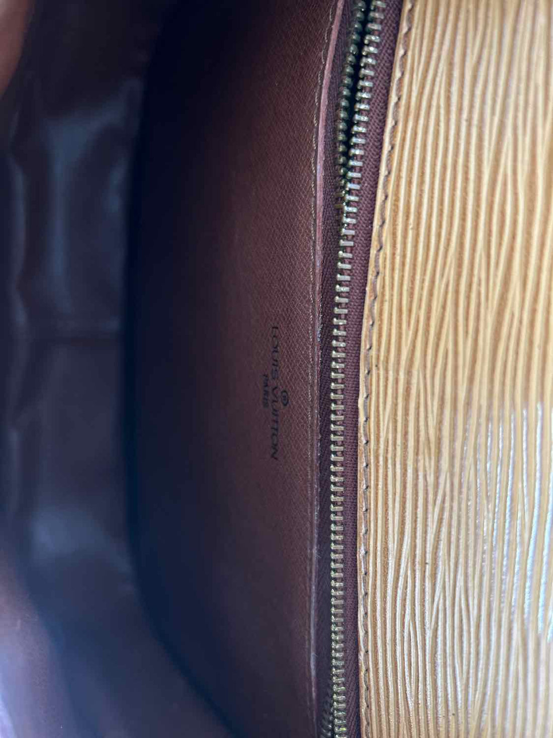 Louis Vuitton Tan Epi Leather LUXURY
