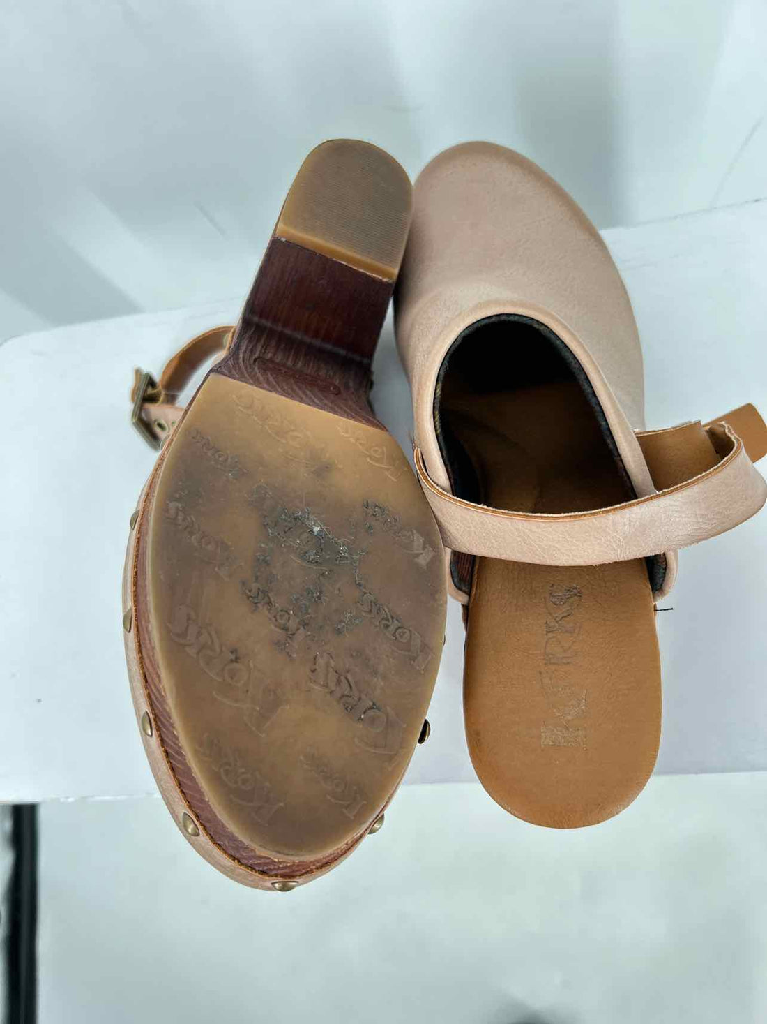 Korks Women Size 9 Taupe Heeled Clogs
