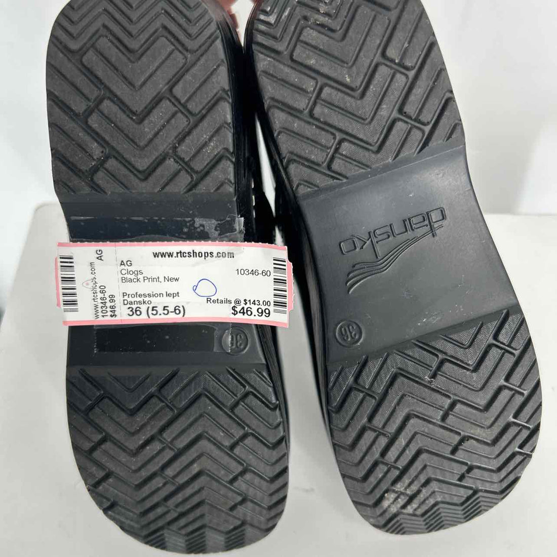 Dansko Women Size 36 (5.5-6) Black Print New Clogs