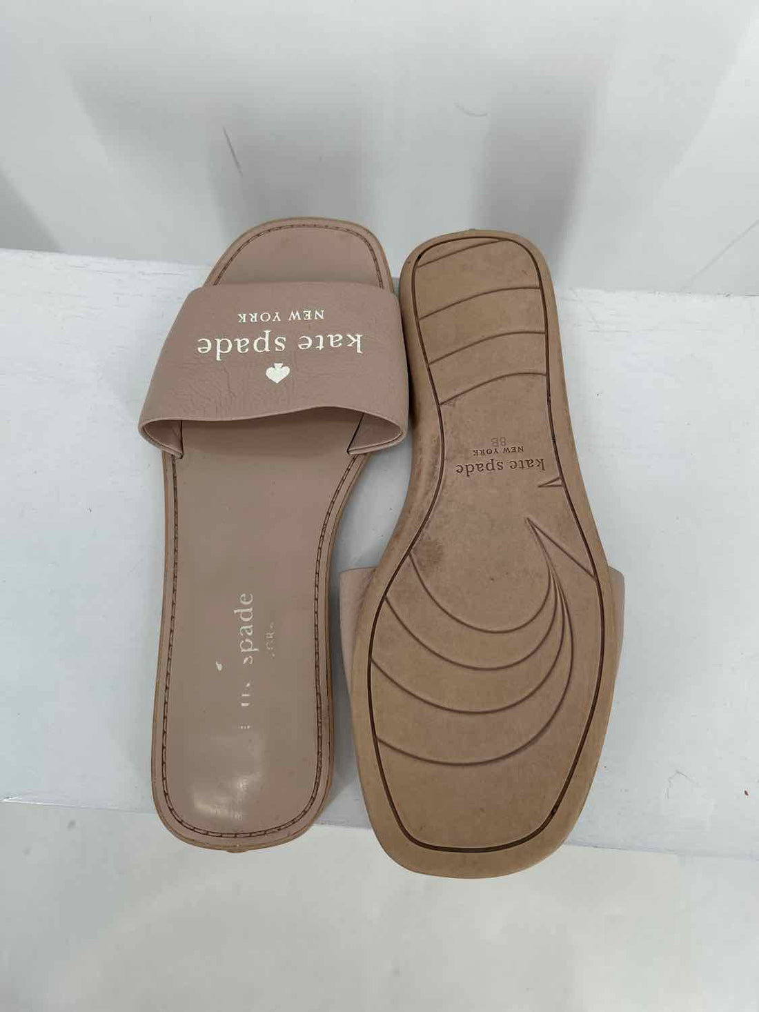 Kate Spade Women Size 8 Beige Peyton Slides