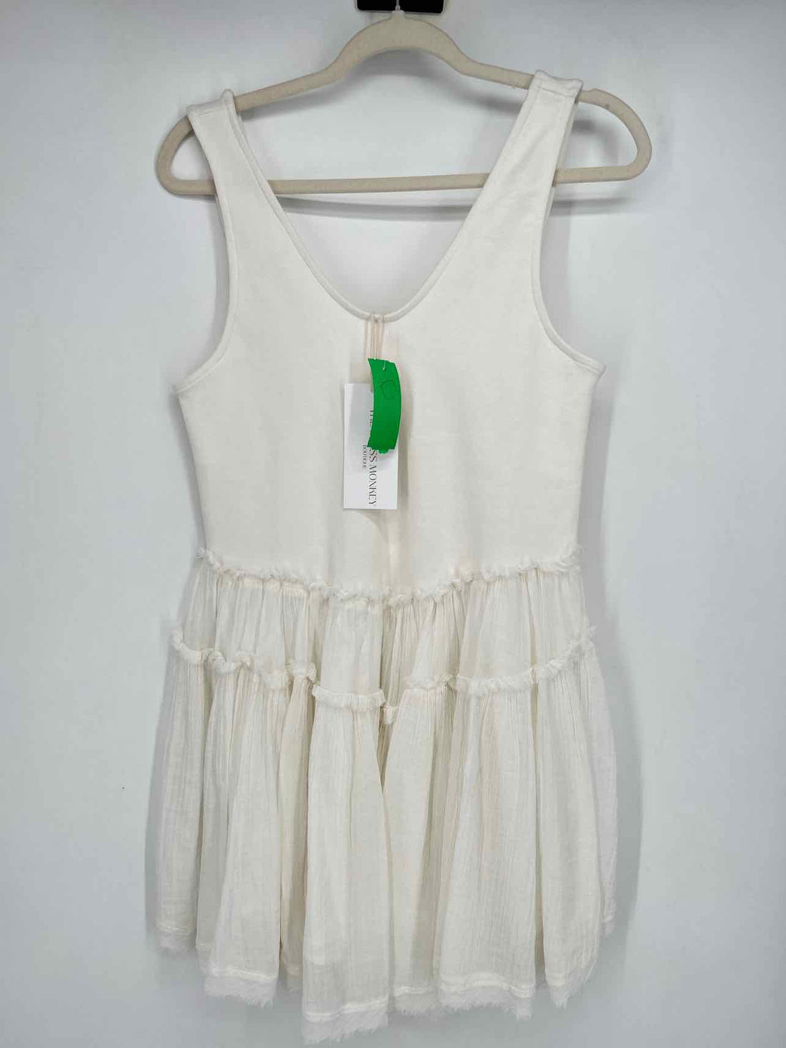 Elan Size L White NWT Dress
