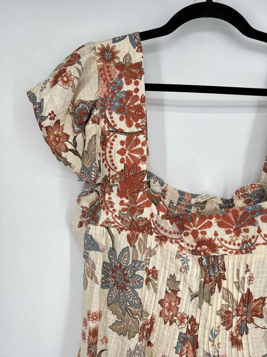 Festi Size 2X Cream Floral NWT Short Sleeve