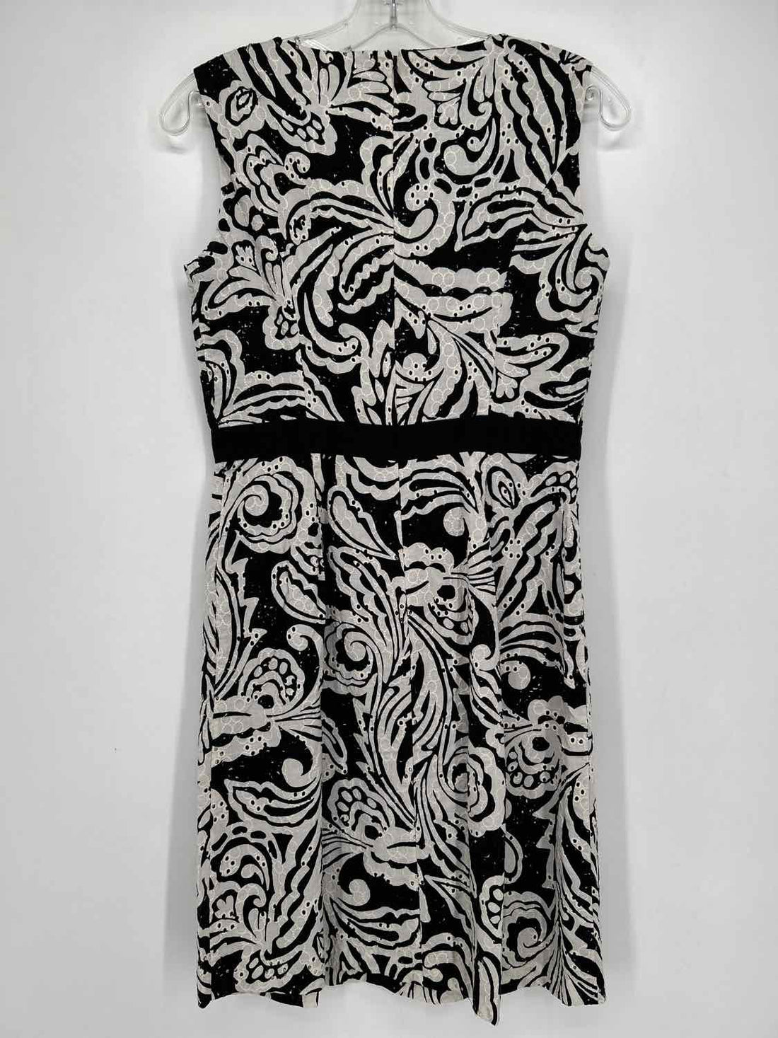 Tabitha Size 4 Black White Print Dress