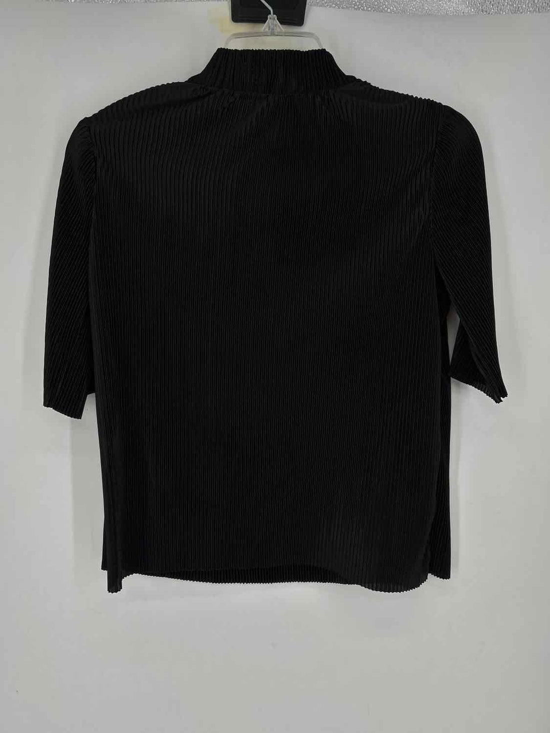 Glam Size S Black Pleated Short Sleeve