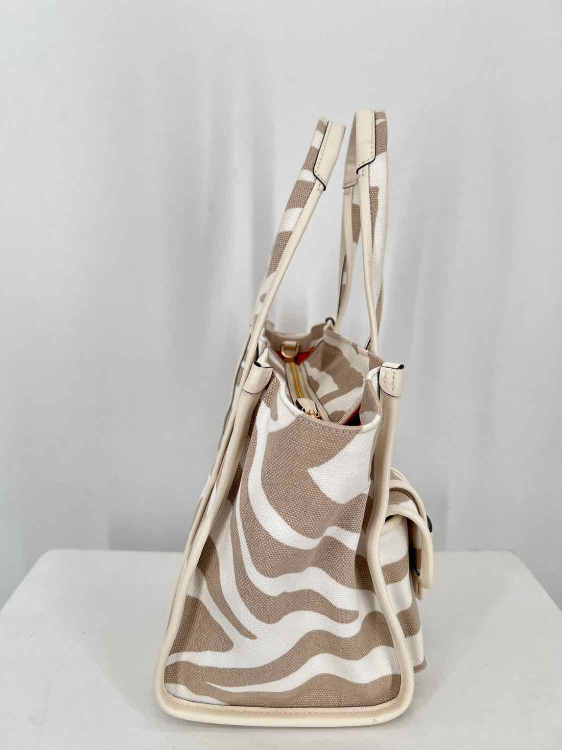 Kate Spade Beige Zebra Canvas Pre Owned Satchel