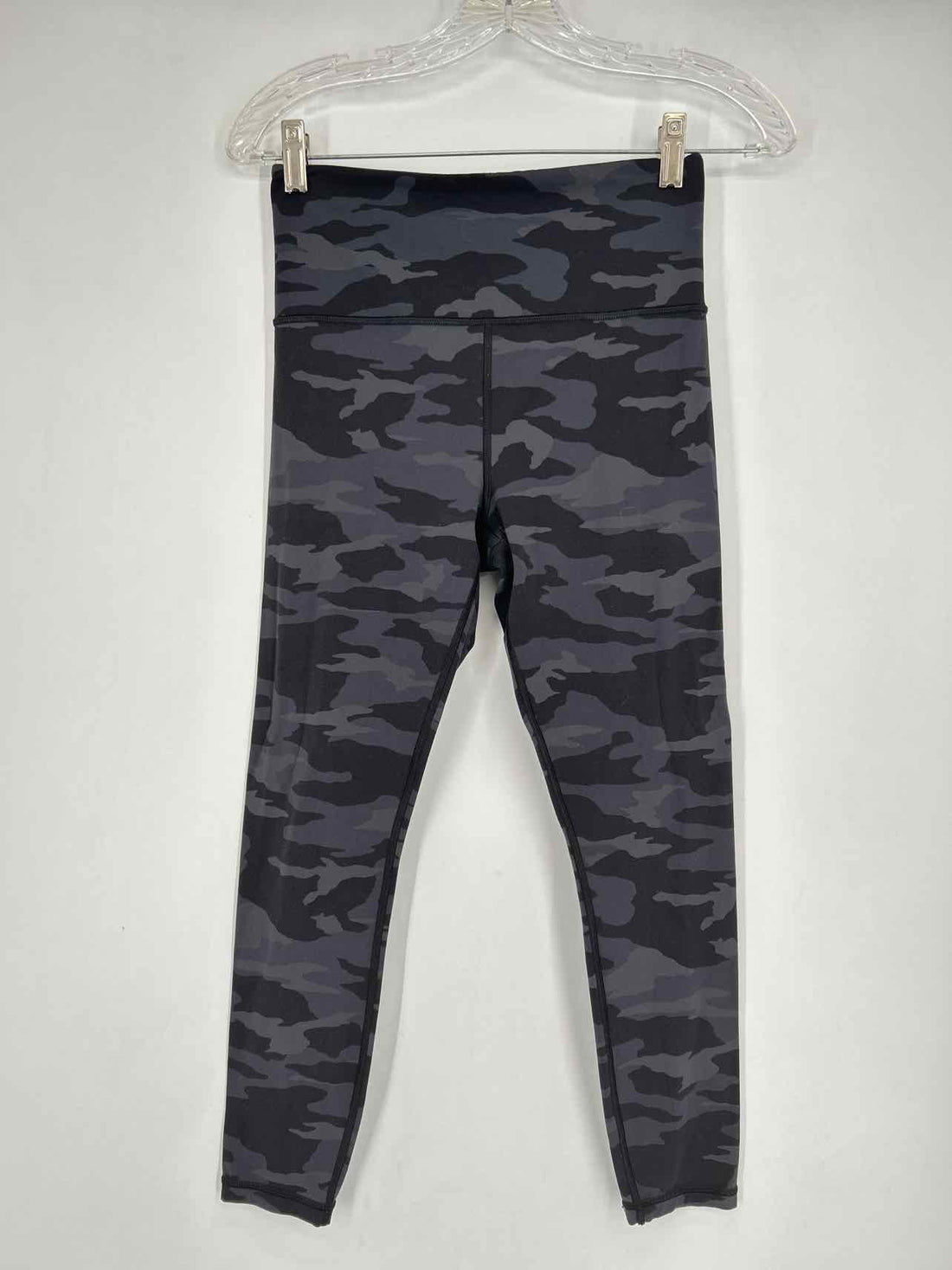 Athleta Size S Black & Gray Camo Active Leggings