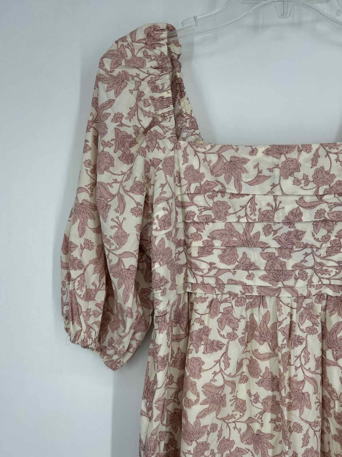 Wishlist Apparel Size M Beige & Pink Short Sleeve Dress