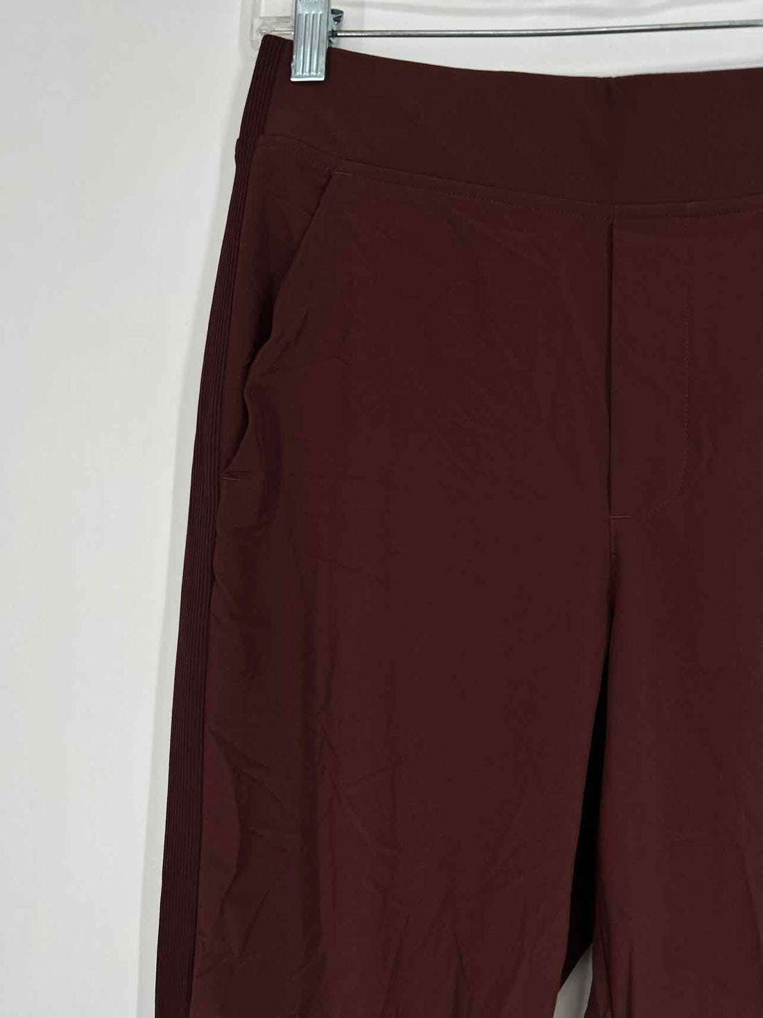 Athleta Size 4 Burgandy Active Pants