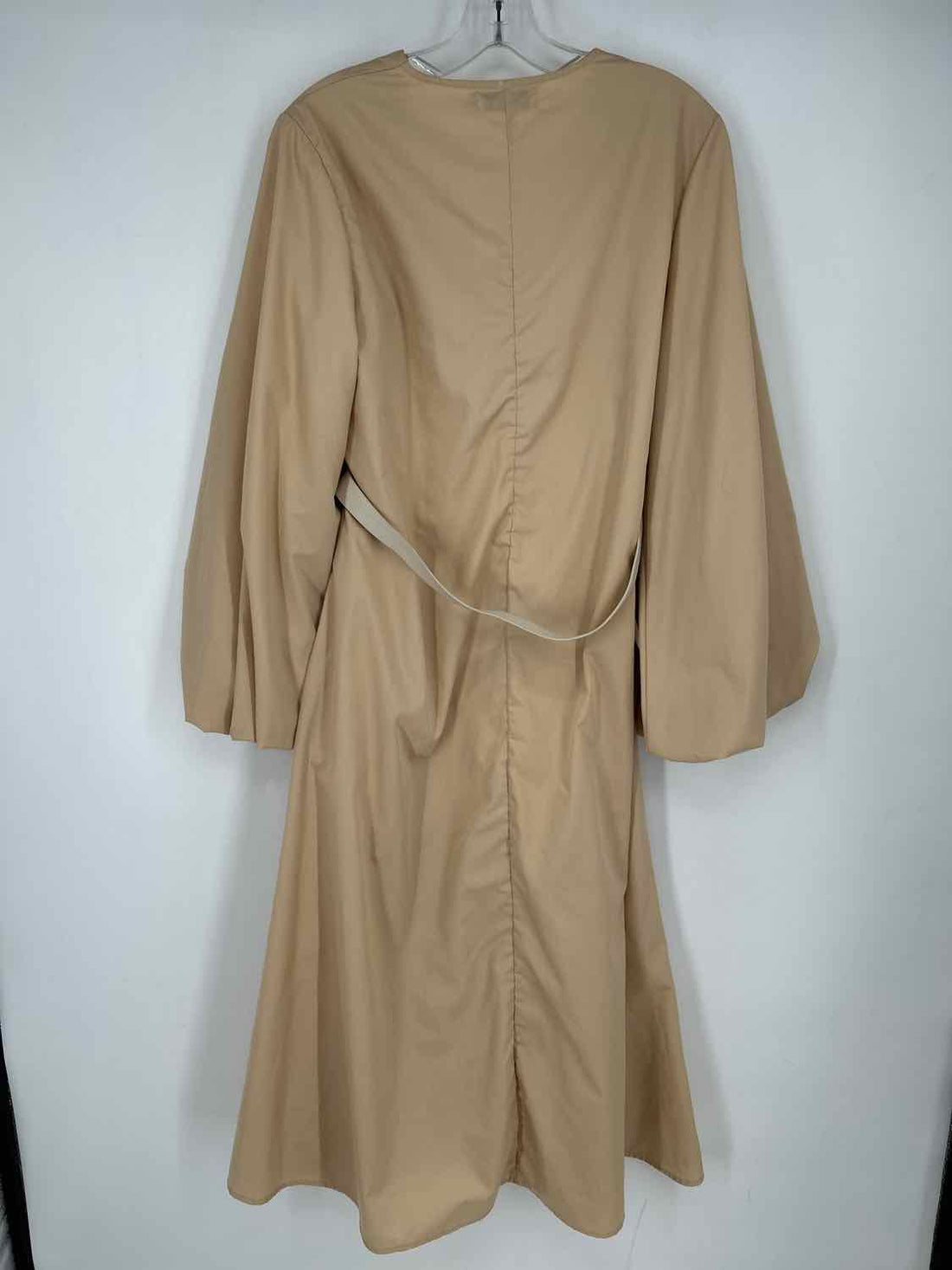 Luna Tuccini Size 6 Beige Embroidered Long Sleeve Dress