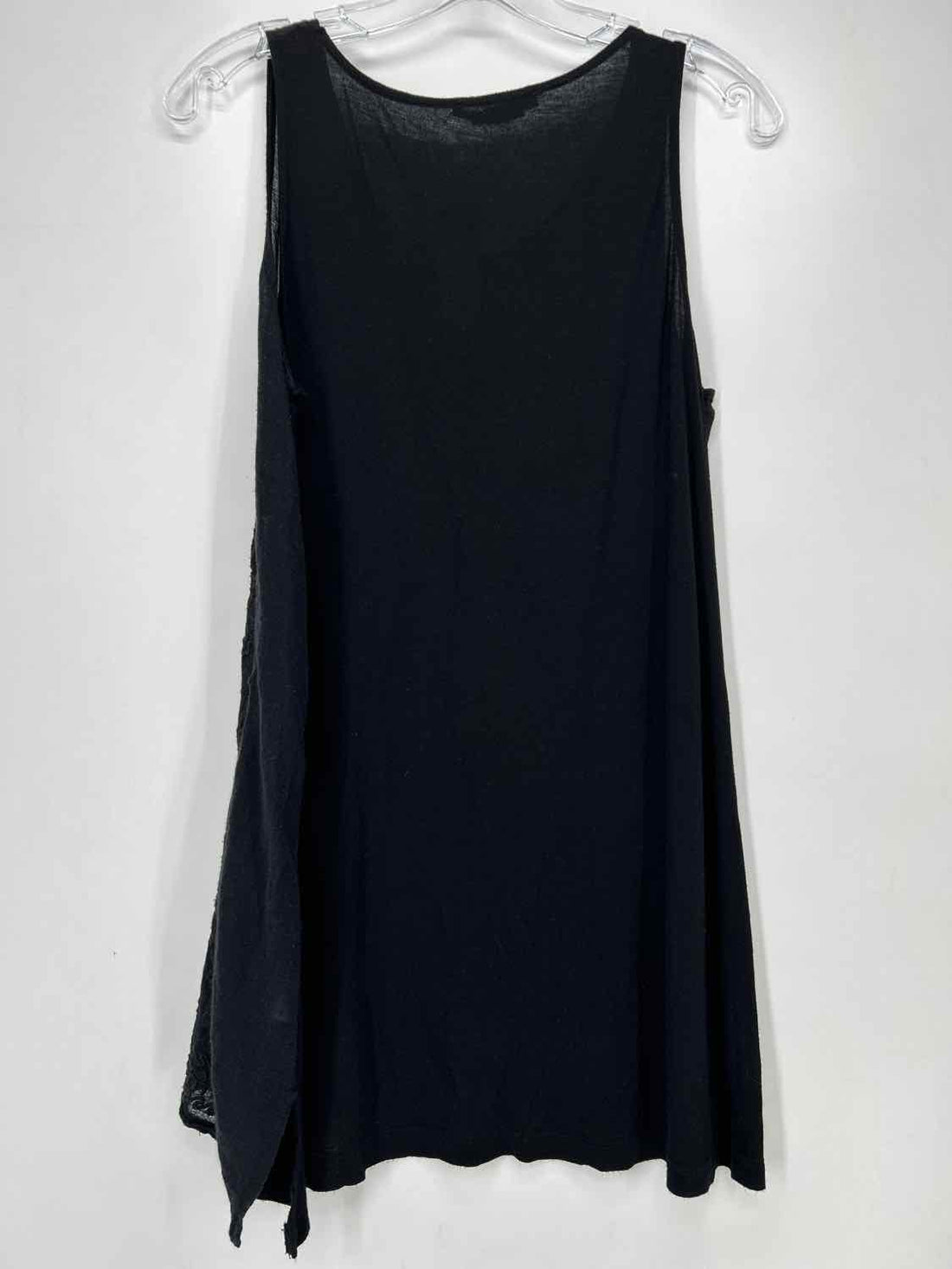 BCBGMaxazria Size M Black Sleeveless