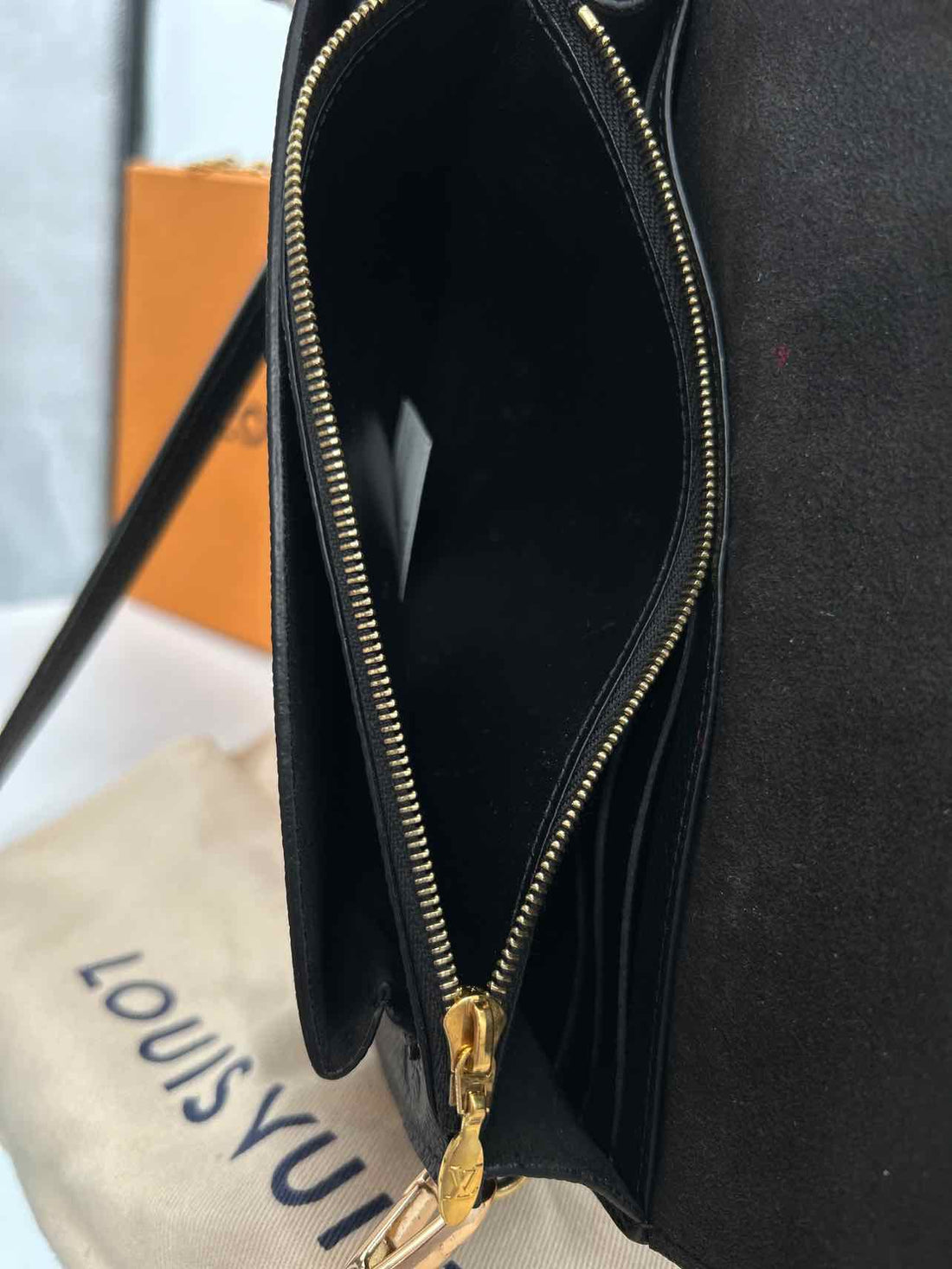 Louis Vuitton Vavin Woc Empreinte Black Leather Like New LUXURY