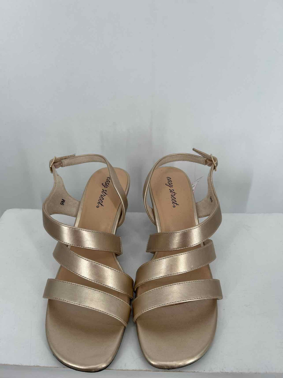 Easy Street Women Size 9 Brushed Gold Wedges