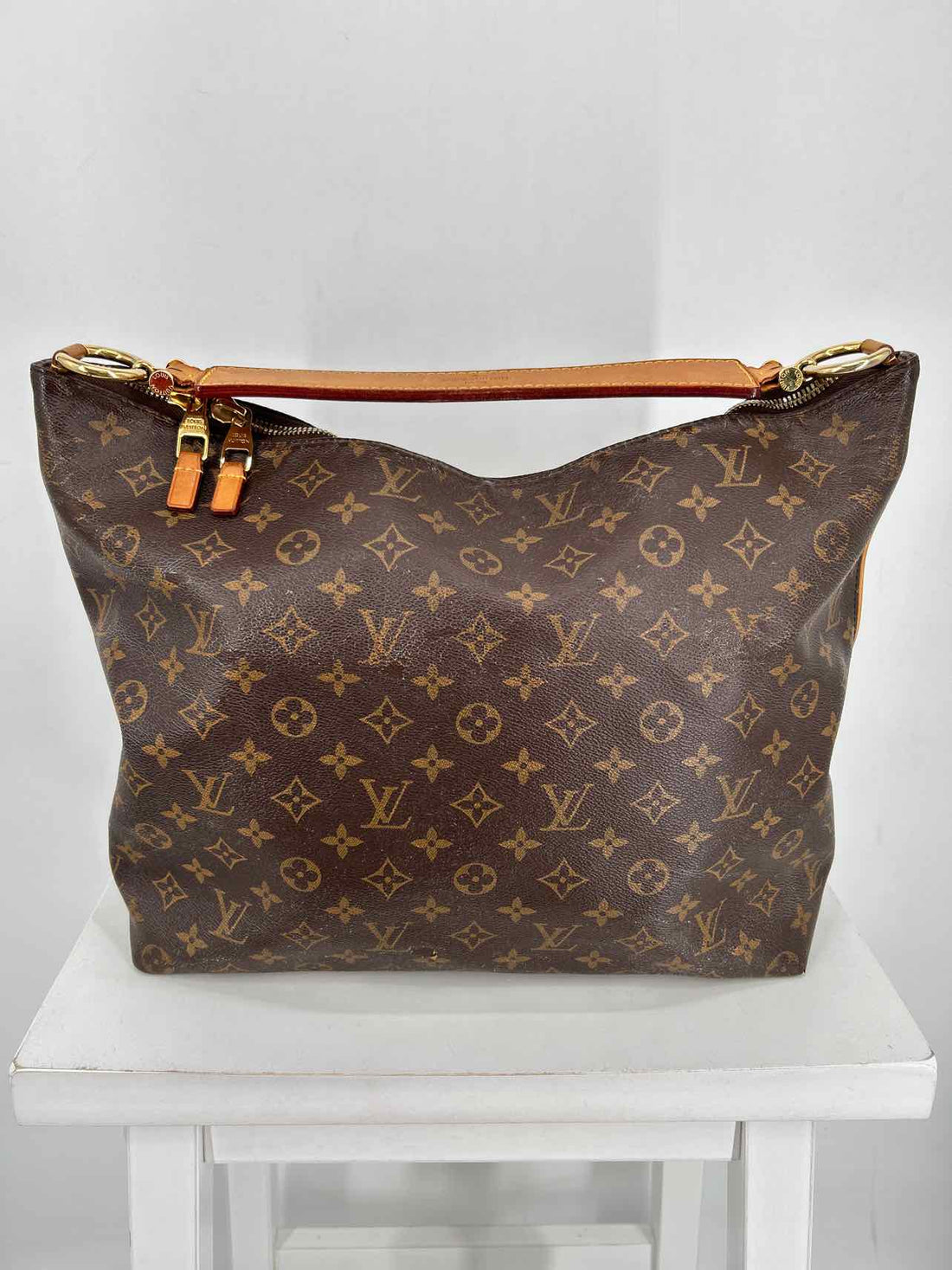 Louis Vuitton Sully MM Monogram Coated Canvas Pre Owned LUXURY