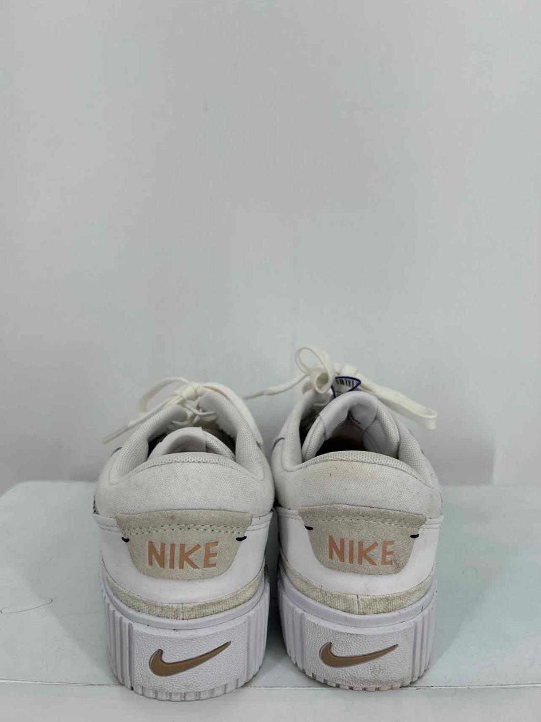 Nike Women Size 9 White Special Edition Sneakers